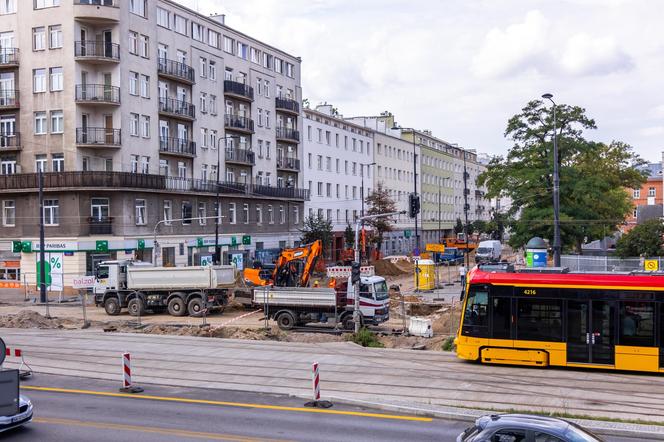 Budowa tramwaju na ul. Rakowieckiej w Warszawie