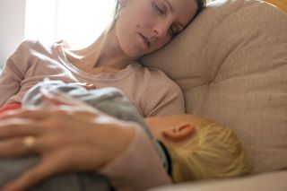 Masz wrażenie, że o wszystkim pamiętasz tylko ty? Wyjaśniamy zjawisko „mental load”