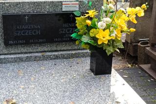 Przygotowania do święta Wszystkich Świętych na Cmentarzu na Miłostowie
