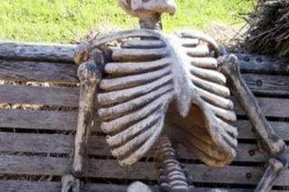 Jeden z dziesięciu Artur Baranowski memy