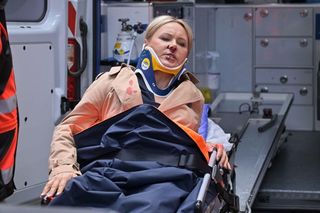 Pierwsza miłość - straszny wypadek z udziałem Melki! Czy Łucji uda się zlikwidować byłą synową?