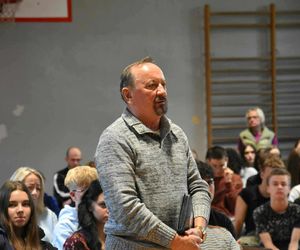 Dominik Dąbrowski spotkał się z młodzieżą III LO w Grudziądzu cz. I