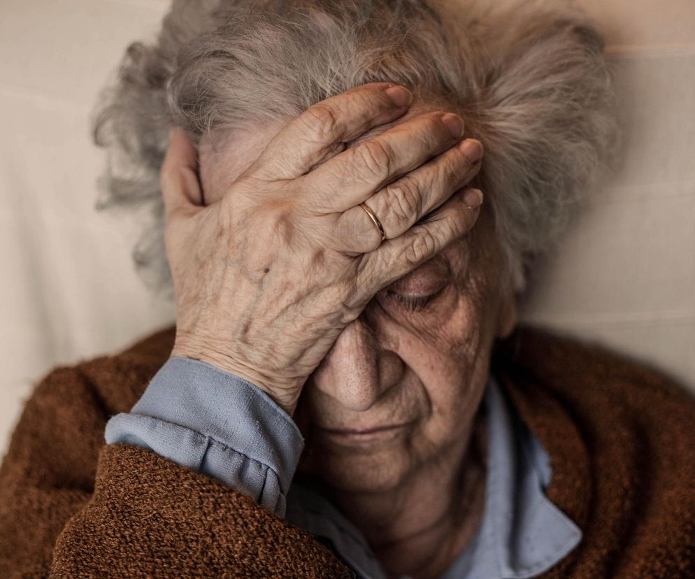 Zmiany w zachowaniu to nie zawsze objaw alzheimera. Socjolodzy wskazali inny, ważny powód