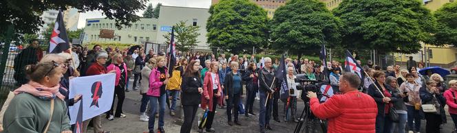 „Ani Jednej Więcej”. W Olsztynie setki osób protestowały po śmierci Doroty [ZDJĘCIA]