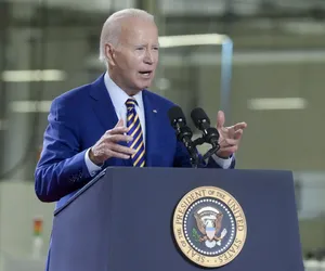 USA dostarczą Ukrainie broń kasetową. Joe Biden zdecydował. Obrońcy praw człowieka protestują