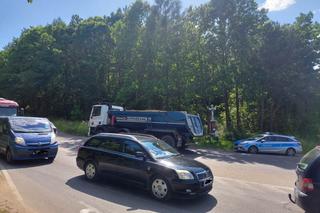 Ciężarowy DAF blokował wczoraj zjazd z DK 42. Kierowca dostał trzy mandaty