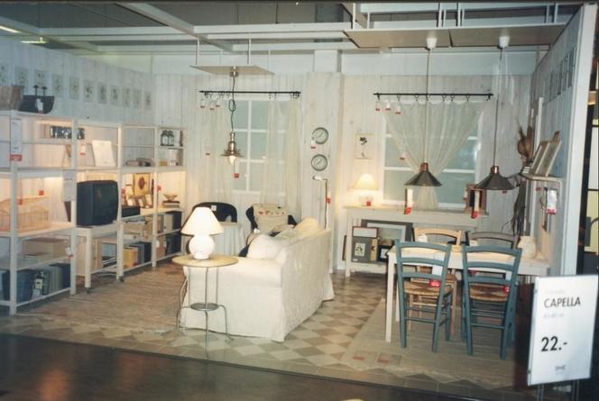 W 1998 roku w Krakowie otwarto sklep IKEA. Te zdjęcia nigdy wcześniej nie były publikowane!