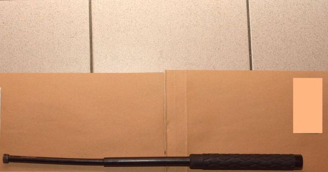 Maczetą zniszczył kilka samochodów