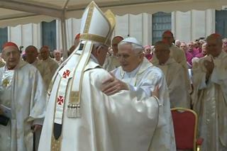 Benedykt XVI i Franciszek (1)