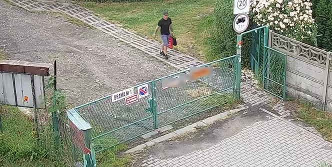 Katowice: Włamał się do samochodu i ukradł dwa laptopy. Rozpoznajesz go? Daj znać policji [ZDJĘCIA]