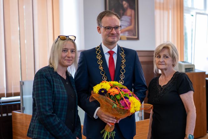 Zaprzysiężenie nowego prezydenta Zabrza. Kamil Żbikowski złożył ślubowanie i zwrócił się do mieszkańców