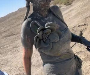 Maja Rutkowski zażywa błotnego SPA