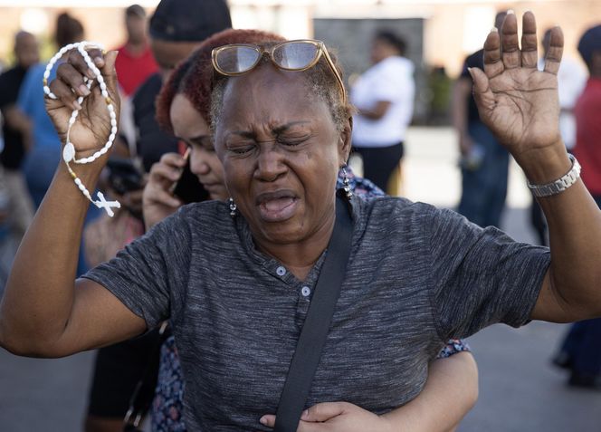 Makabra! Zawalił się dach dyskoteki. Co najmniej 184 osoby nie żyją!