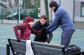 Dorota wróci do Polski, ale zanim spotka się z Bartkiem, trafi na Hanię.