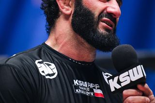 To w jaki sposób zażartował Mamed Khalidov przejdzie do historii! Bezcenna reakcja