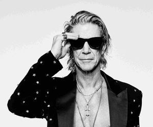 Duff McKagan coverem Davida Bowie rozpoczyna trasę!