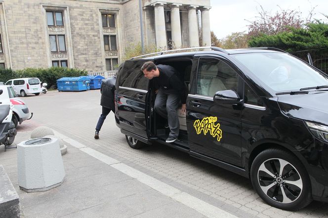 Wojciech Szczęsny z dziećmi na premierze filmu o sobie