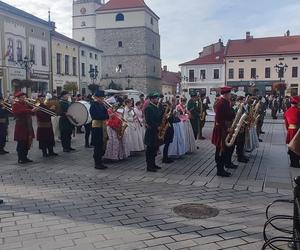 Święto Niepodległości w Żywcu: Obchody 104. rocznicy odzyskania przez Polskę niepodległości