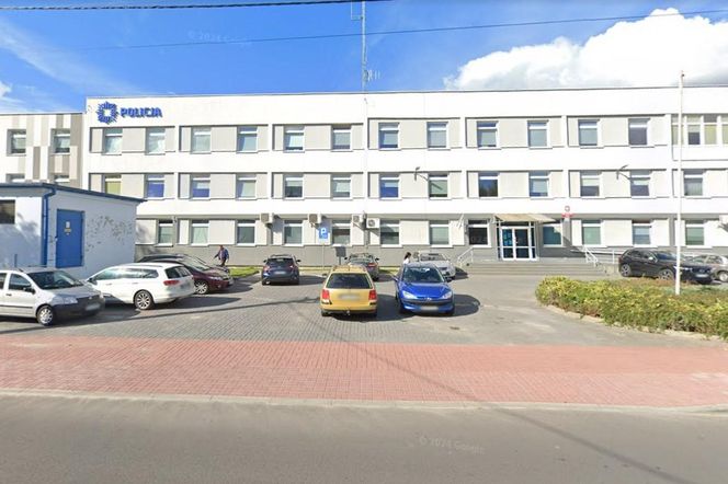Rzucał kamieniami w budynek komendy. Policja użyła gazu pieprzowego