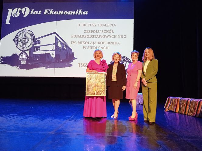 Ekonomik ma już 100 lat