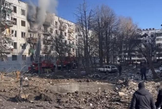 Dramatyczna sytuacja w Charkowie. Ludzie uwięzieni w budynkach: „Ziemia cały czas drży od eksplozji”