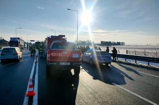 Potworne zderzenie autokaru z tirem. 12 osób rannych, na miejscu śmigłowiec 