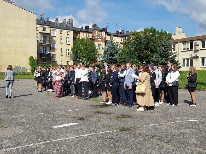 Początek roku szkolnego w ZS nr 4 w Lesznie