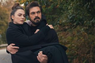 Dziedzictwo (Emanet) odc. 654. Nana, Yaman