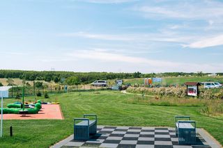 Pod Poznaniem powstał plac zabaw na wysypisku śmieci