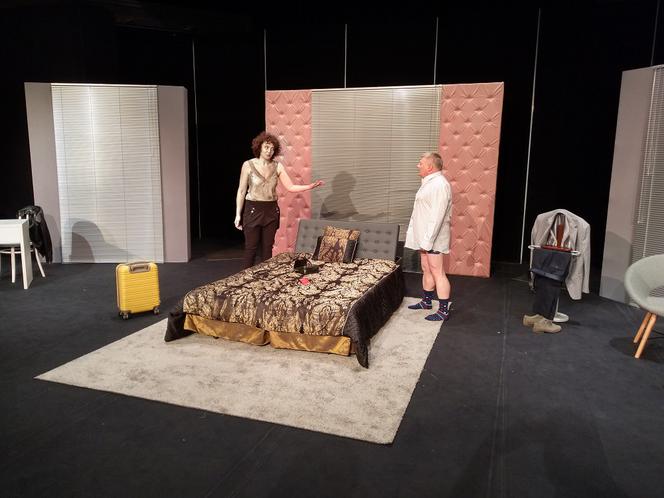 Nowa sztuka kieleckich speców od komedii. Premiera Teatru TeTaTeT