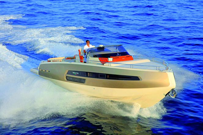 Invictus 370 GT