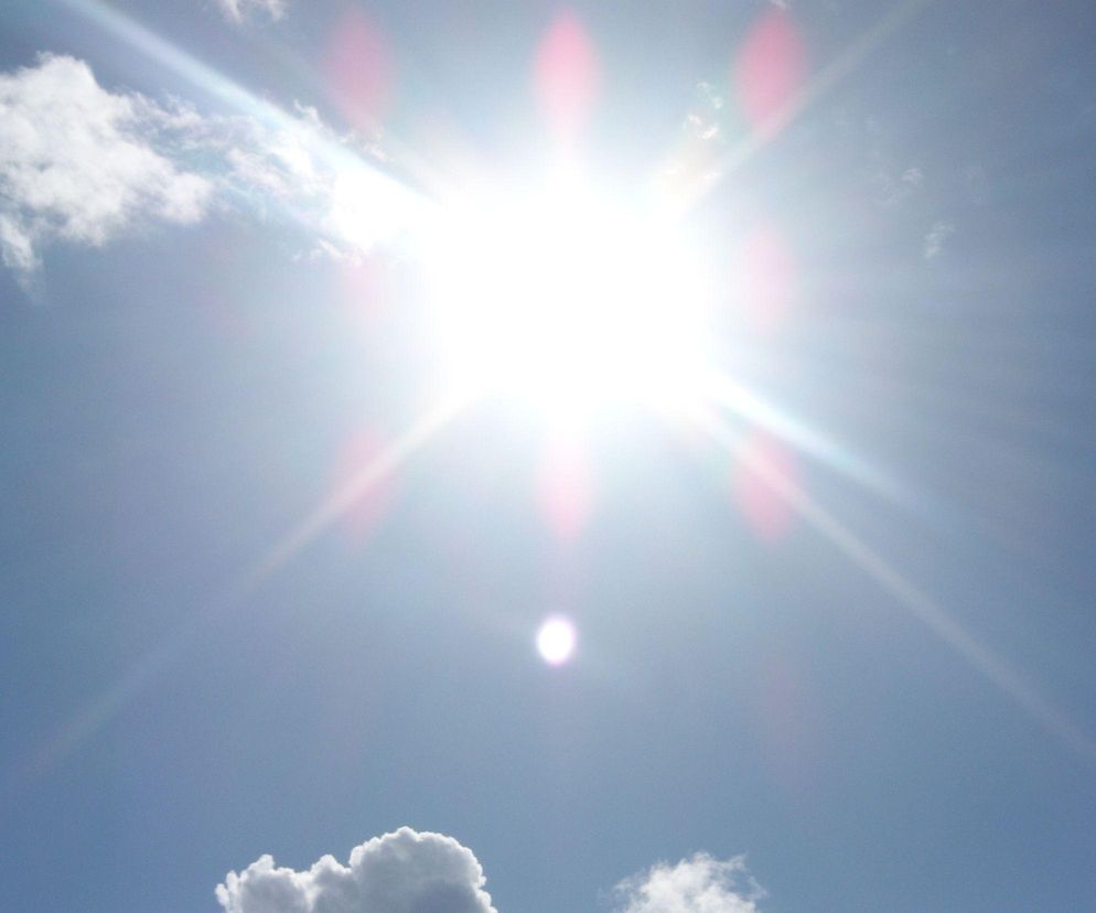 IMGW wydało ostrzeżenia. Temperatura skoczy do 33 stopni
