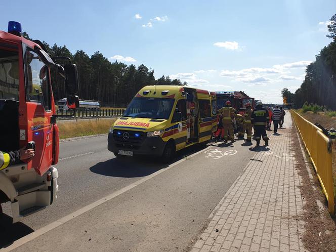 Groźny wypadek w podbydgoskim Bożenkowie! Dwie osoby trafił do szpitala [ZDJĘCIA]