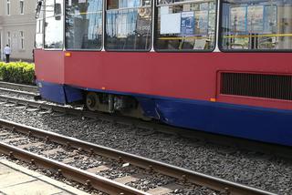 Wypadek na rondzie Jagiellonów w Bydgoszczy. Ruch tramwajów wstrzymany! [ZDJĘCIA]