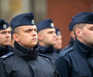 Policjantki i policjanci złożyli ślubowanie. 126 funkcjonariuszy zasiliło śląski garnizon