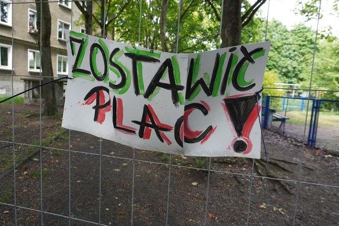Ogrodzony plac zabaw na Winogradach