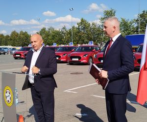Siedlecki WORD wymienił starą flotę pojazdów egzaminacyjnych na nowe samochody marki Suzuki Swift
