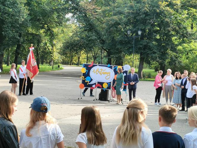 Łódzkie rozpoczęcie roku szkolnego. Jakie emocje towarzyszą uczniom?