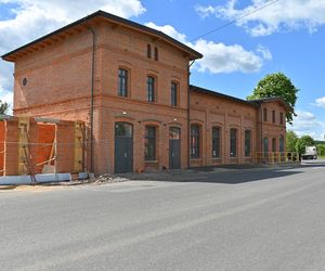Remont dworca w Kowarach - będzie informacja turystyczna, centrum kultury i biblioteka