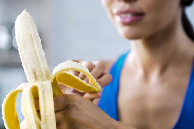 Co się dzieje z ciałem gdy jesz za dużo bananów? 7 potencjalnych skutków ubocznych