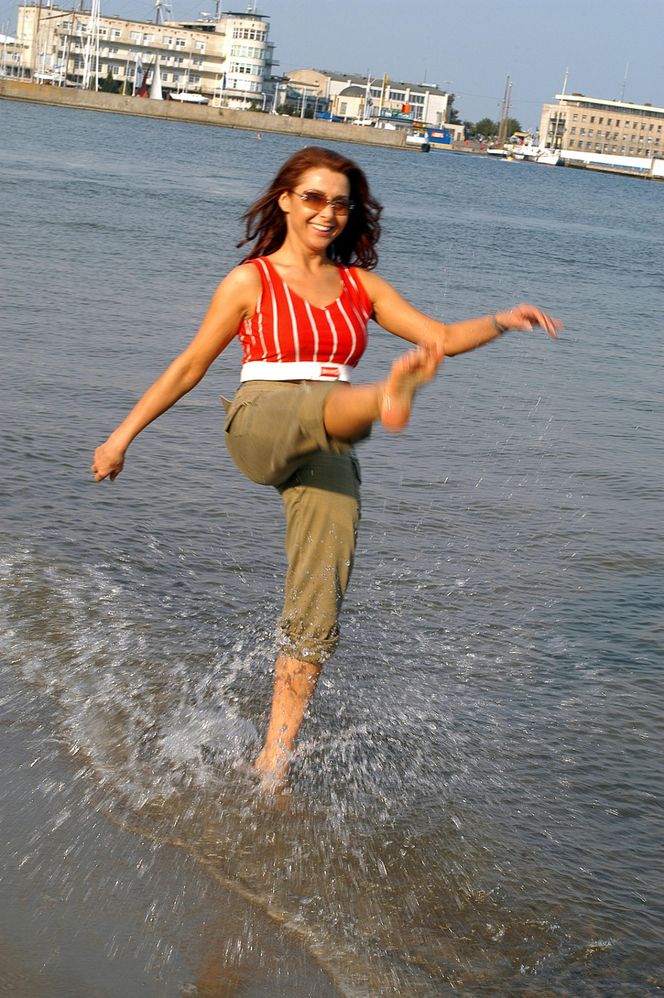 Tak prezentuje się 56-letnia Aldona Orman po trzech operacjach mózgu