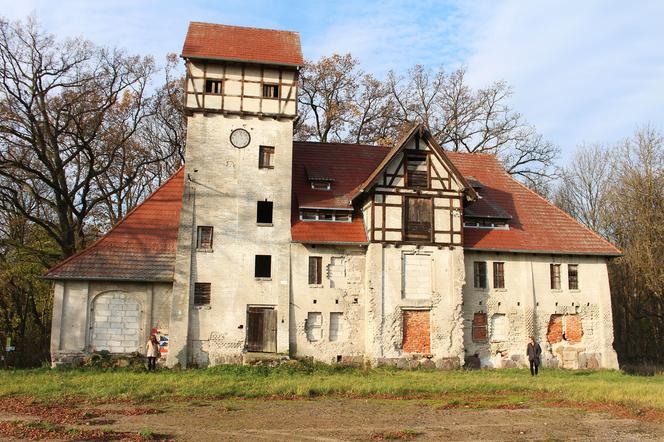 Spichlerz projektu Waltera Gropiusa w Jankowie