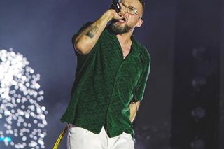 Radomianin Piotr Kękę Siara z nowym rekordem!  W półtorej godziny sprzedał bilety na koncert w Radomiu