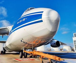 Rosyjski AN-124-100 firmy Volga-Dnepr