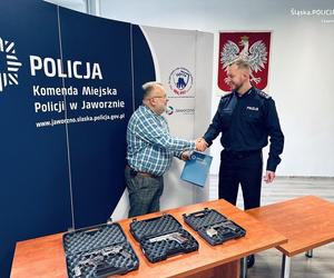 Broń znaleziona przez policjantów.