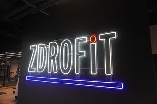 Nowa siłownia Zdrofit przy stacji metra Świętokrzyska