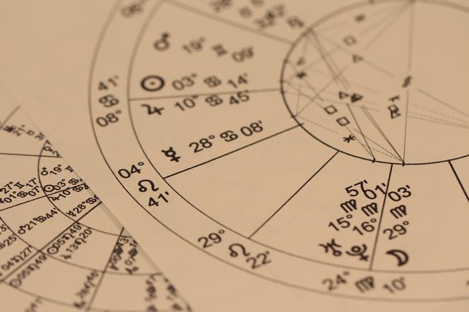 Horoskop dzienny na  7.12.2021. Co czeka cię we wtorek?