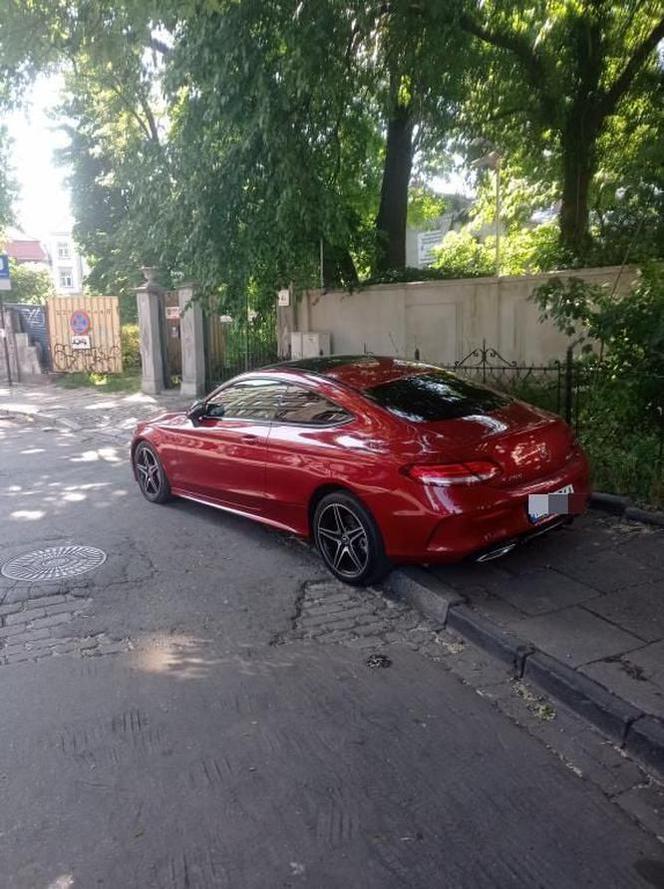 Krakowscy mistrzowie parkowania