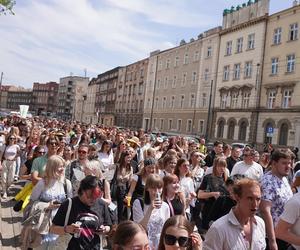 Juwenalia Śląskie 2024. Korowód przeszedł ulicami Katowic. Studenci mają klucze do miasta