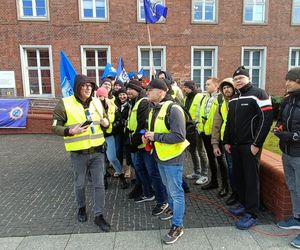 Protest służb mundurowych w Gdańsku! Na miejscu kilkuset funkcjonariuszy z Pomorza 